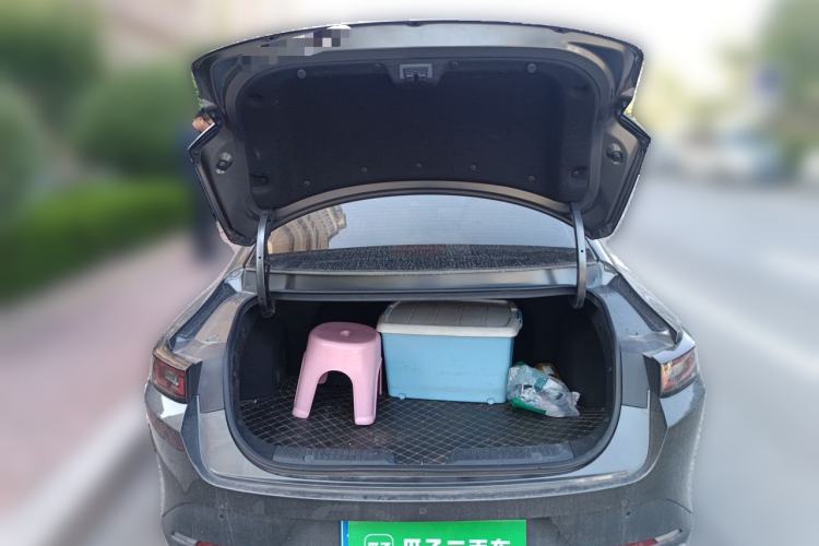 Used CHANGAN Eado DD 2023 Blue Whale NE 1.5T GDI DCT Luxury Edition Trunk