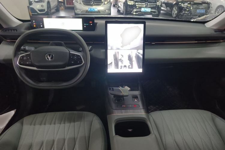 Used CHANGAN Eado DD 2023 Blue Whale NE 1.5T GDI DCT Flagship Model Center Console