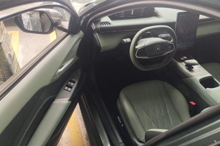 Used CHANGAN Eado DD 2023 Blue Whale NE 1.5T GDI DCT Flagship Model Driver Seat