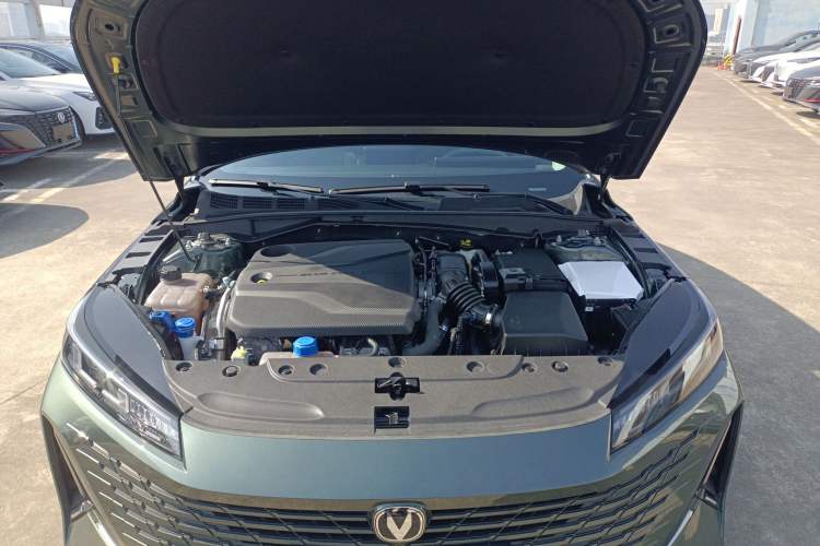 Used CHANGAN Eado DD 2023 Blue Whale NE 1.5T GDI DCT Flagship Model Engine Bay