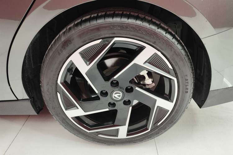 Used CHANGAN Eado DD 2023 Blue Whale NE 1.5T GDI DCT Flagship Model Exterior 6