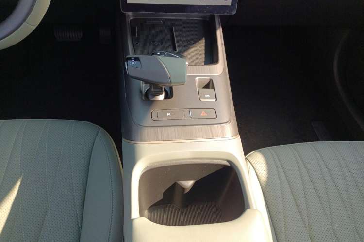 Used CHANGAN Eado DD 2023 Blue Whale NE 1.5T GDI DCT Flagship Model Gear Lever