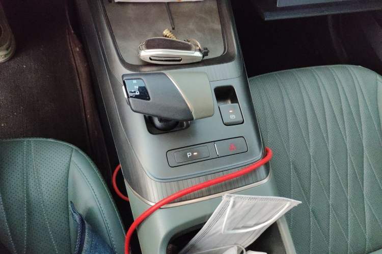 Used CHANGAN Eado DD 2023 Blue Whale NE 1.5T GDI DCT Flagship Model Gear Lever