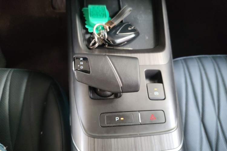 Used CHANGAN Eado DD 2023 Blue Whale NE 1.5T GDI DCT Flagship Model Gear Lever