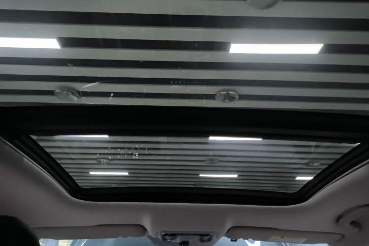 Used CHANGAN Eado DD 2023 Blue Whale NE 1.5T GDI DCT Navigation Model Headliner