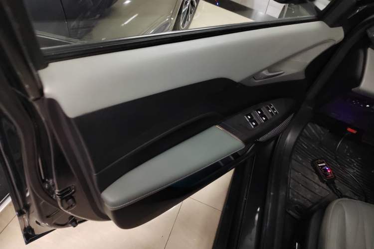 Used CHANGAN Eado DD 2023 Blue Whale NE 1.5T GDI DCT Flagship Model Interior 4