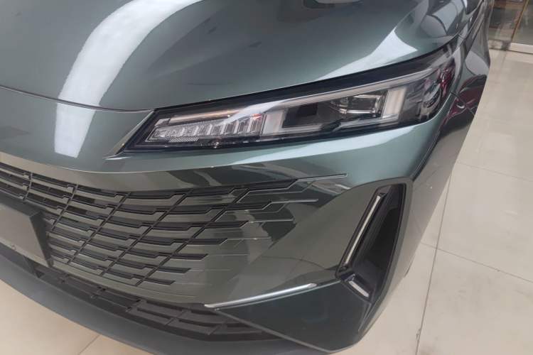 Used CHANGAN Eado DD 2023 Blue Whale NE 1.5T GDI DCT Luxury Edition Left Front Headlight