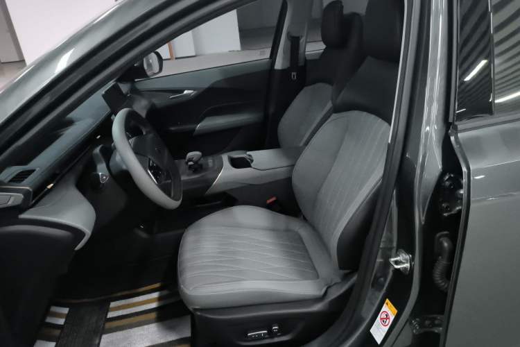 Used CHANGAN Eado DD 2023 Blue Whale NE 1.5T GDI DCT Navigation Model Left Front Seat
