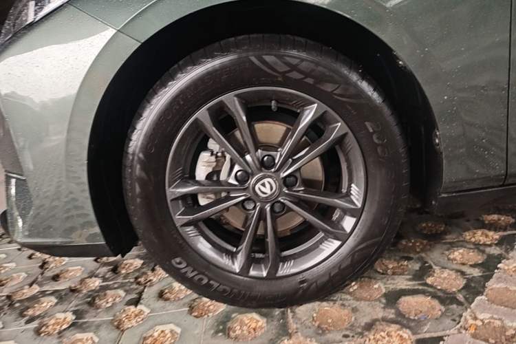 Used CHANGAN Eado DD 2023 Blue Whale NE 1.5T GDI DCT Luxury Edition Left Front Wheel Hub
