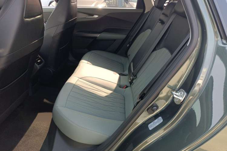 Used CHANGAN Eado DD 2023 Blue Whale NE 1.5T GDI DCT Flagship Model Left Rear Seat