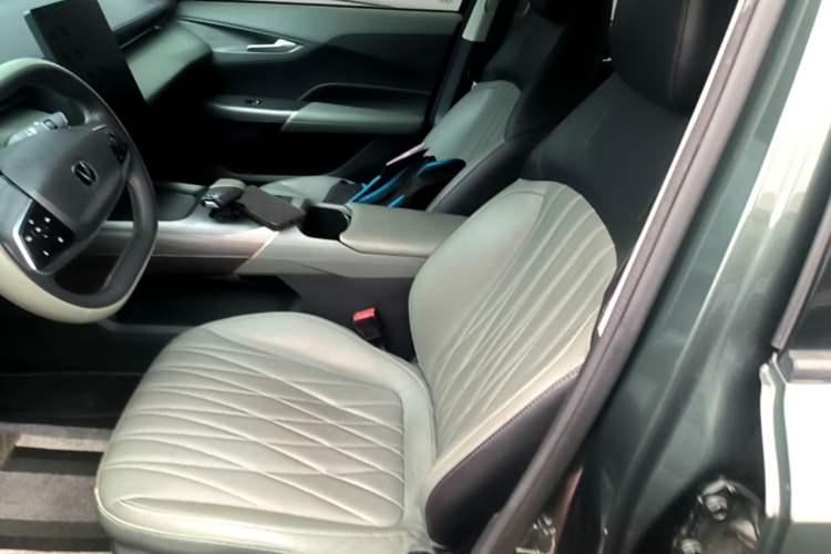 Used CHANGAN Eado DD 2023 Blue Whale NE 1.5T GDI DCT Luxury Edition Left Rear Seat