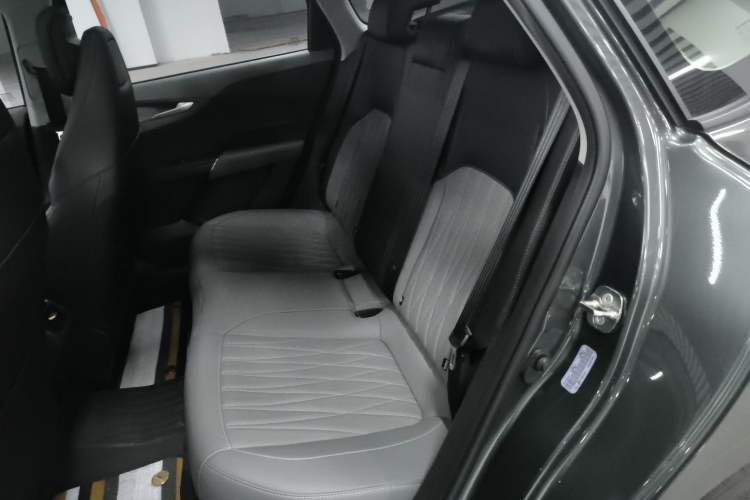 Used CHANGAN Eado DD 2023 Blue Whale NE 1.5T GDI DCT Navigation Model Left Rear Seat