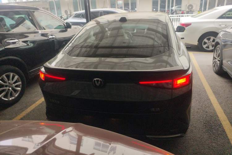 Used CHANGAN Eado DD 2023 Blue Whale NE 1.5T GDI DCT Flagship Model Rear
