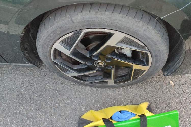 Used CHANGAN Eado DD 2023 Blue Whale NE 1.5T GDI DCT Flagship Model Right Front Wheel Hub