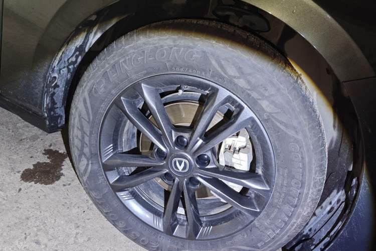 Used CHANGAN Eado DD 2023 Blue Whale NE 1.5T GDI DCT Luxury Edition Right Front Wheel Hub