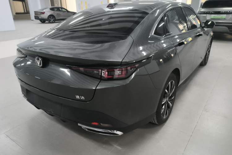Used CHANGAN Eado DD 2023 Blue Whale NE 1.5T GDI DCT Navigation Model Right Rear Taillight