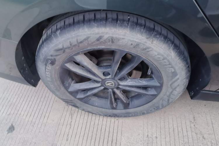 Used CHANGAN Eado DD 2023 Blue Whale NE 1.5T GDI DCT Luxury Edition Right Rear Wheel Hub