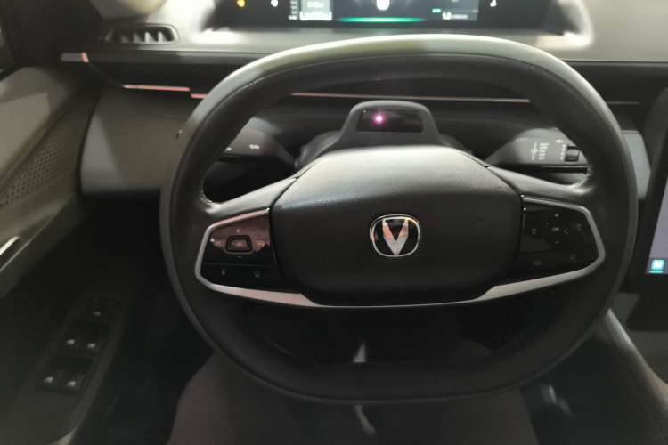 Used CHANGAN Eado DD 2023 Blue Whale NE 1.5T GDI DCT Flagship Model Steering Wheel