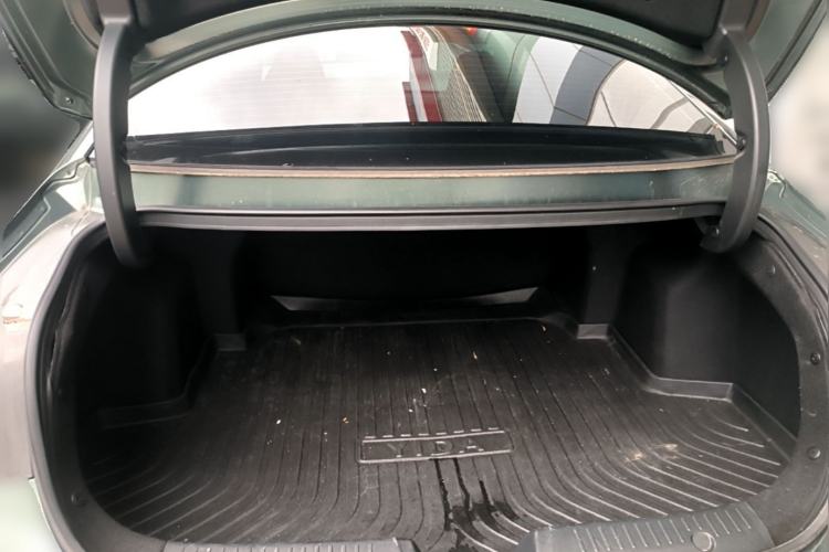 Used CHANGAN Eado DD 2023 Blue Whale NE 1.5T GDI DCT Luxury Edition Trunk