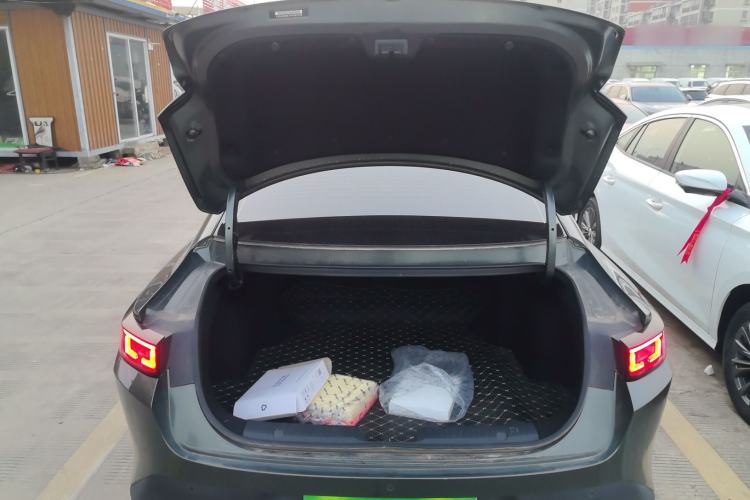 Used CHANGAN Eado DD 2023 Blue Whale NE 1.5T GDI DCT Luxury Edition Trunk