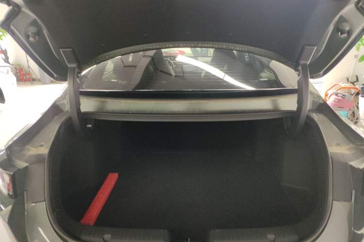 Used CHANGAN Eado DD 2023 Blue Whale NE 1.5T GDI DCT Flagship Model Trunk