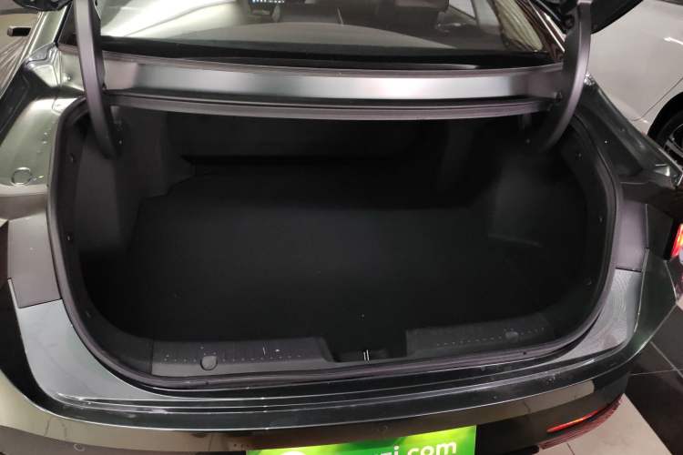 Used CHANGAN Eado DD 2023 Blue Whale NE 1.5T GDI DCT Flagship Model Trunk