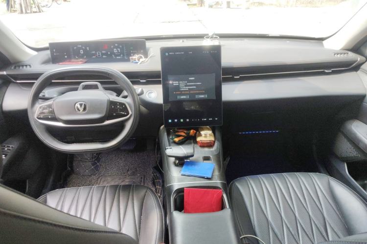 Used CHANGAN Eado DD 2023 Blue Whale NE 1.5T GDI DCT Navigation Model Center Console