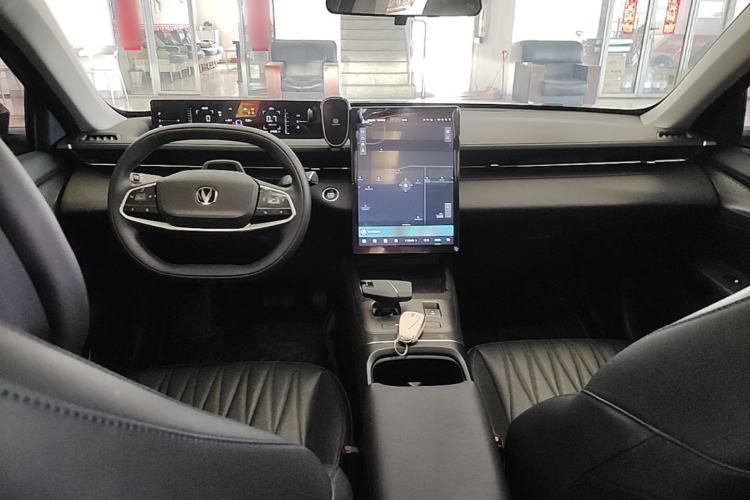 Used CHANGAN Eado DD 2023 Blue Whale NE 1.5T GDI DCT Navigation Model Center Console