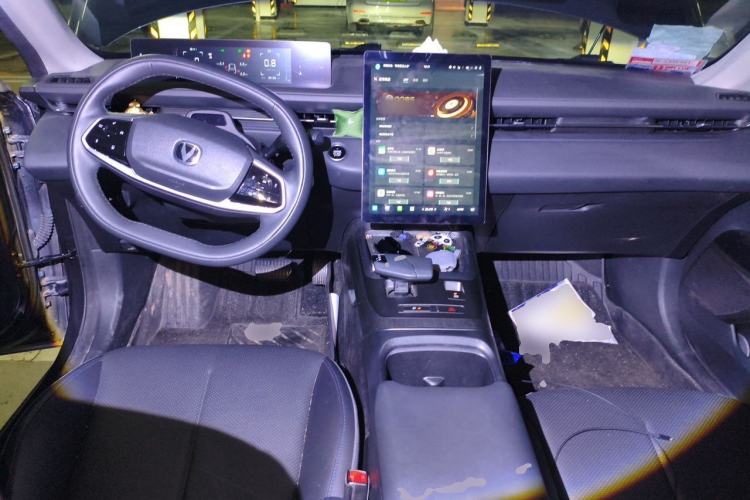 Used CHANGAN Eado DD 2023 Blue Whale NE 1.5T GDI DCT Navigation Model Center Console