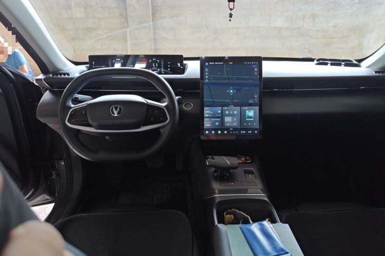 Used CHANGAN Eado DD 2023 Blue Whale NE 1.5T GDI DCT Luxury Edition Center Console