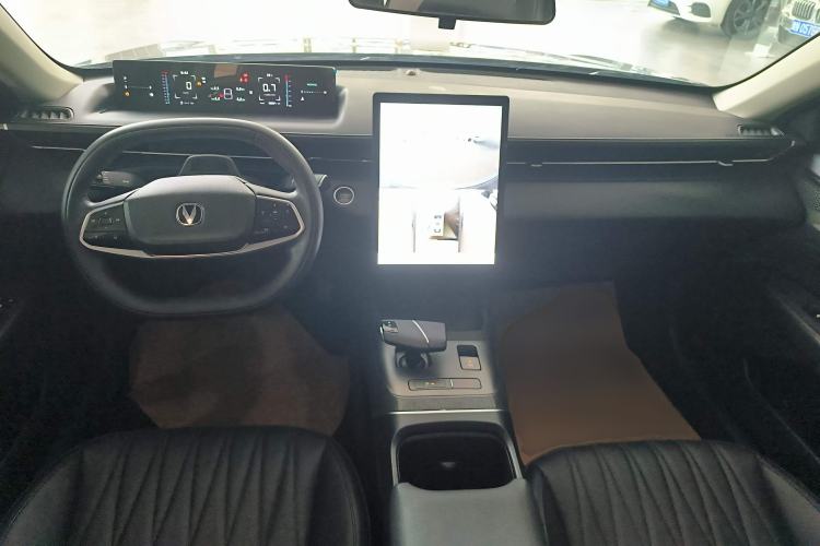Used CHANGAN Eado DD 2023 Blue Whale NE 1.5T GDI DCT Navigation Model Center Console