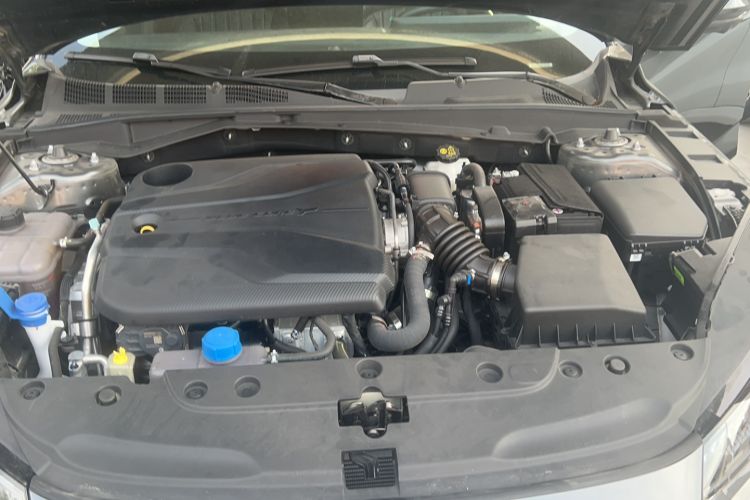Used CHANGAN Eado DD 2023 Blue Whale NE 1.5T GDI DCT Navigation Model Engine Bay