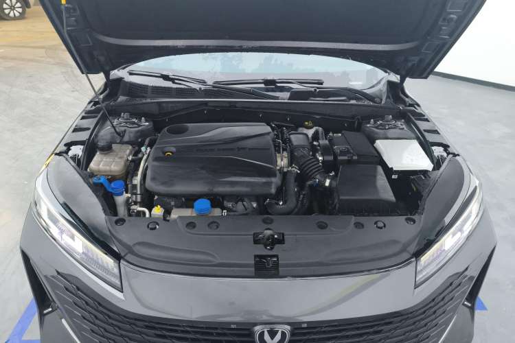 Used CHANGAN Eado DD 2023 Blue Whale NE 1.5T GDI DCT Navigation Model Engine Bay