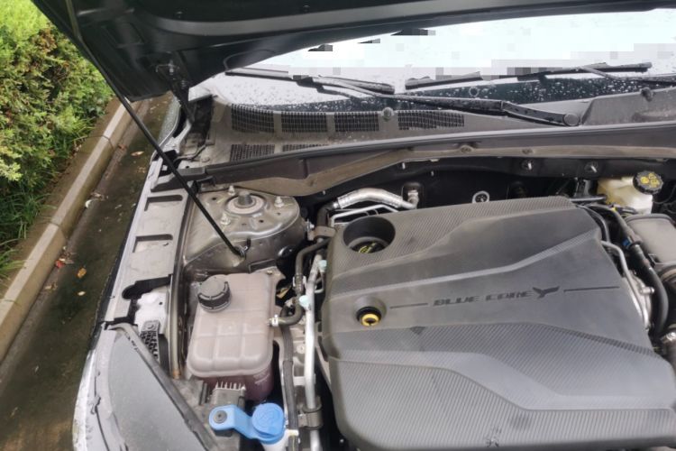 Used CHANGAN Eado DD 2023 Blue Whale NE 1.5T GDI DCT Navigation Model Engine Bay Right