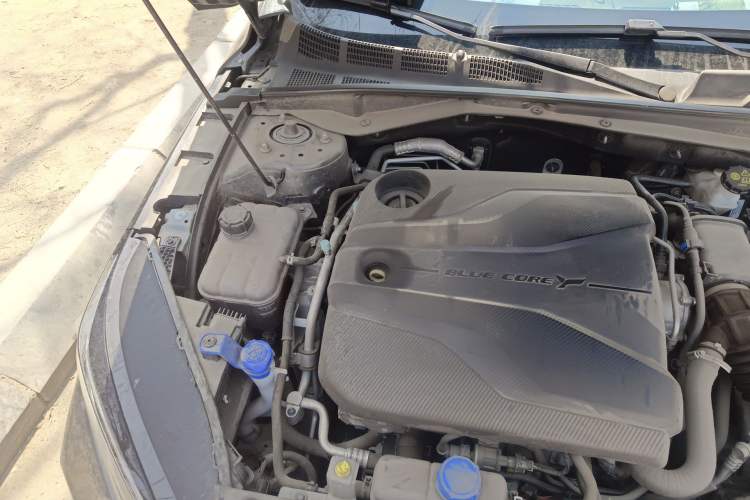 Used CHANGAN Eado DD 2023 Blue Whale NE 1.5T GDI DCT Luxury Edition Engine Bay Right
