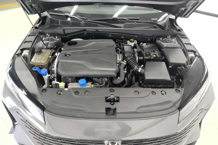 Used CHANGAN Eado DD 2023 Blue Whale NE 1.5T GDI DCT Flagship Model Engine Bay