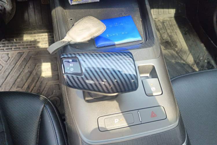 Used CHANGAN Eado DD 2023 Blue Whale NE 1.5T GDI DCT Luxury Edition Gear Lever