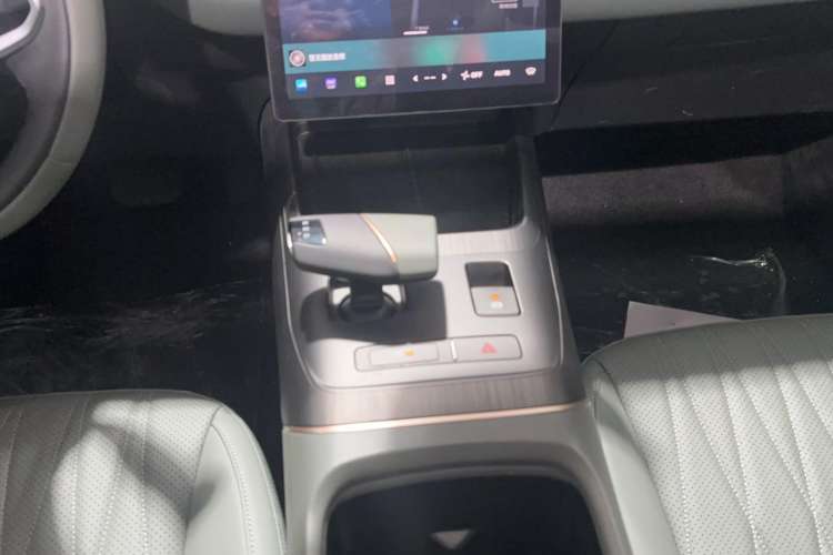 Used CHANGAN Eado DD 2023 Blue Whale NE 1.5T GDI DCT Flagship Model Gear Lever