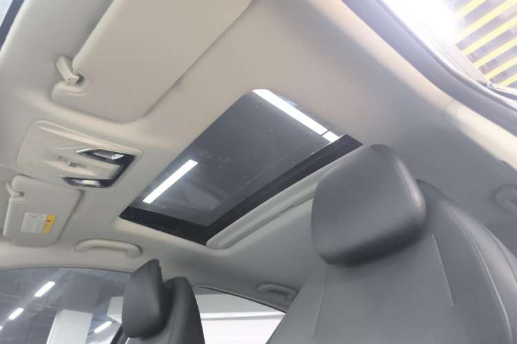 Used CHANGAN Eado DD 2023 Blue Whale NE 1.5T GDI DCT Luxury Edition Headliner