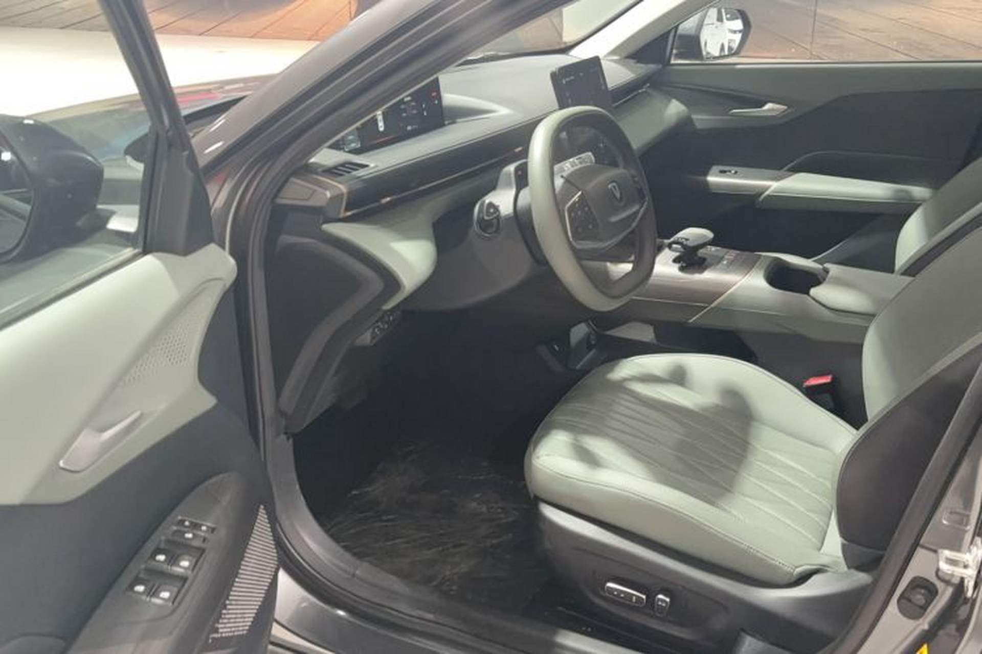 Used CHANGAN Eado DD 2023 Blue Whale NE 1.5T GDI DCT Flagship Model Interior 2