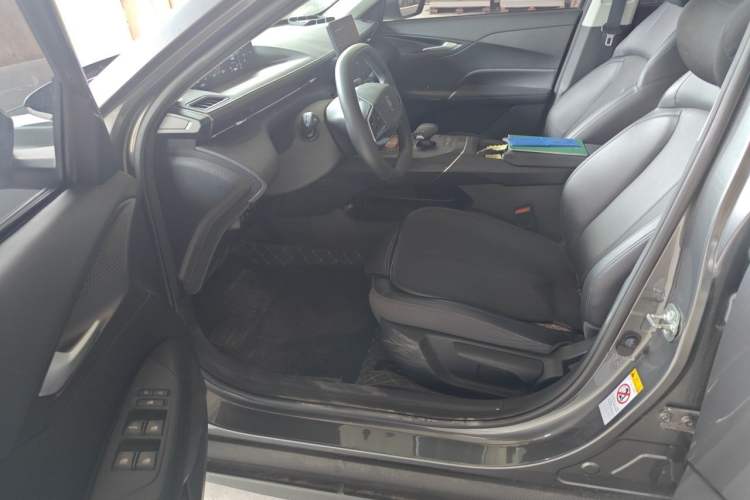 Used CHANGAN Eado DD 2023 Blue Whale NE 1.5T GDI DCT Luxury Edition Interior 3