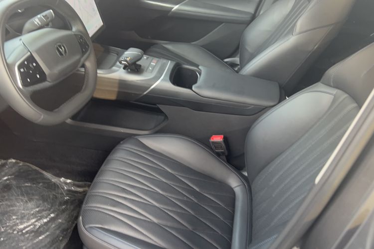Used CHANGAN Eado DD 2023 Blue Whale NE 1.5T GDI DCT Navigation Model Left Front Seat