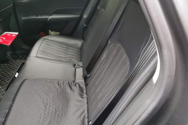 Used CHANGAN Eado DD 2023 Blue Whale NE 1.5T GDI DCT Navigation Model Left Rear Seat