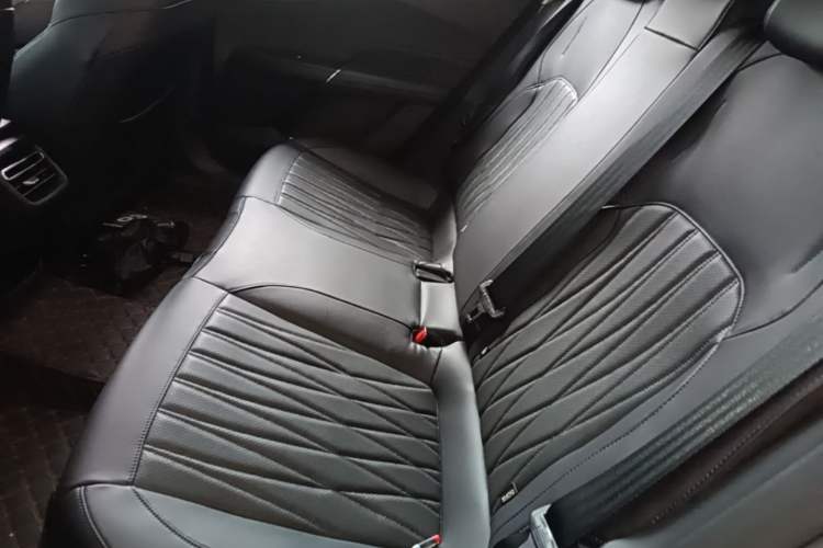 Used CHANGAN Eado DD 2023 Blue Whale NE 1.5T GDI DCT Navigation Model Left Rear Seat
