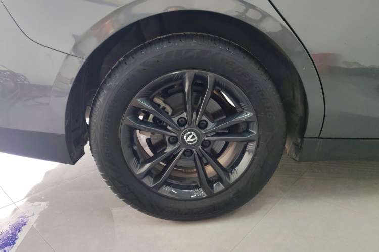 Used CHANGAN Eado DD 2023 Blue Whale NE 1.5T GDI DCT Luxury Edition Left Rear Wheel Hub