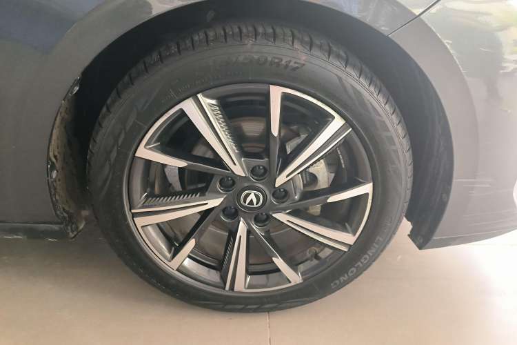 Used CHANGAN Eado DD 2023 Blue Whale NE 1.5T GDI DCT Navigation Model Left Rear Wheel Hub