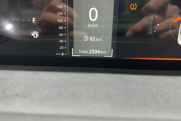 Used CHANGAN Eado DD 2023 Blue Whale NE 1.5T GDI DCT Flagship Model Odometer Close Up