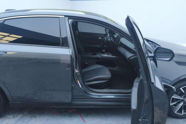 Used CHANGAN Eado DD 2023 Blue Whale NE 1.5T GDI DCT Navigation Model Right Front Seat