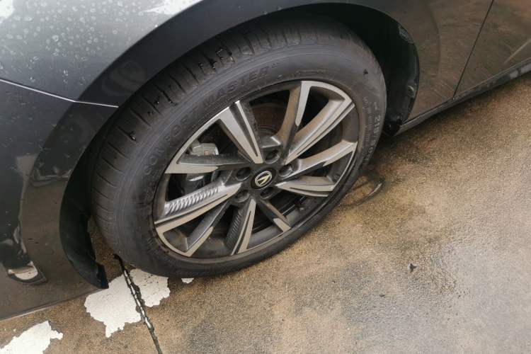 Used CHANGAN Eado DD 2023 Blue Whale NE 1.5T GDI DCT Navigation Model Right Front Wheel Hub