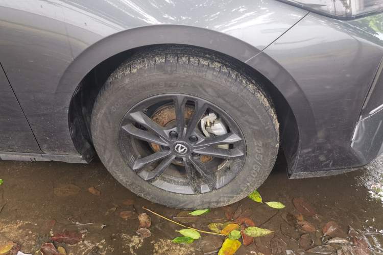 Used CHANGAN Eado DD 2023 Blue Whale NE 1.5T GDI DCT Enjoy Edition Right Front Wheel Hub